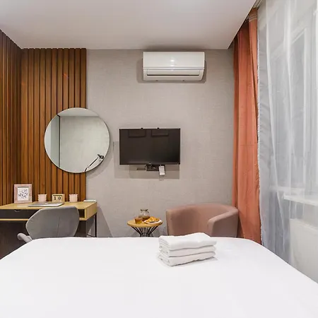 Lumina Design With Beautiful View Apartment Warsaw