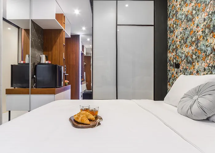 Lumina Design With Beautiful View Varsó