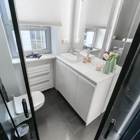 Lumina Design With Beautiful View Apartament