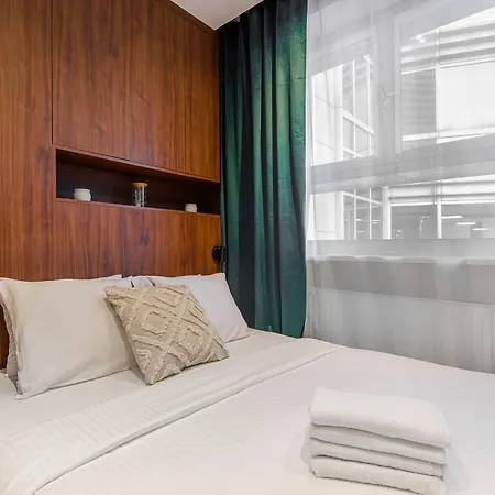 Lumina Design With Beautiful View Apartament *