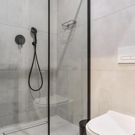 Lumina Design With Beautiful View Apartament