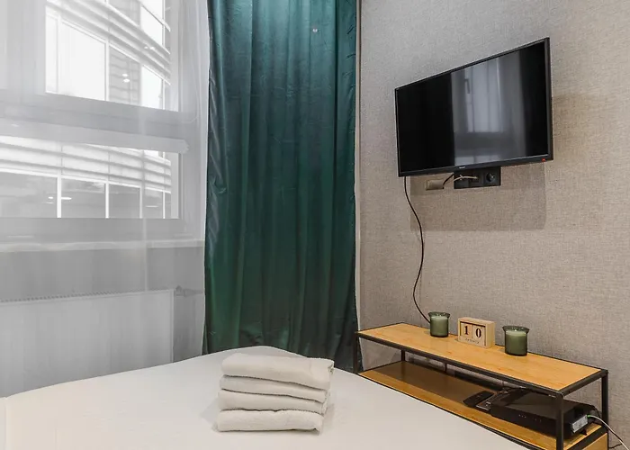 Lumina Design With Beautiful View وارسو