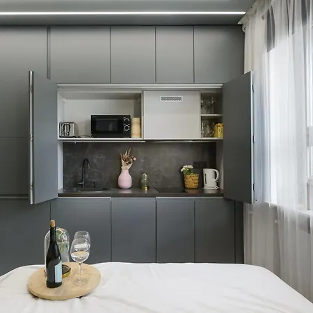 Lumina Design With Beautiful View Varsóvia